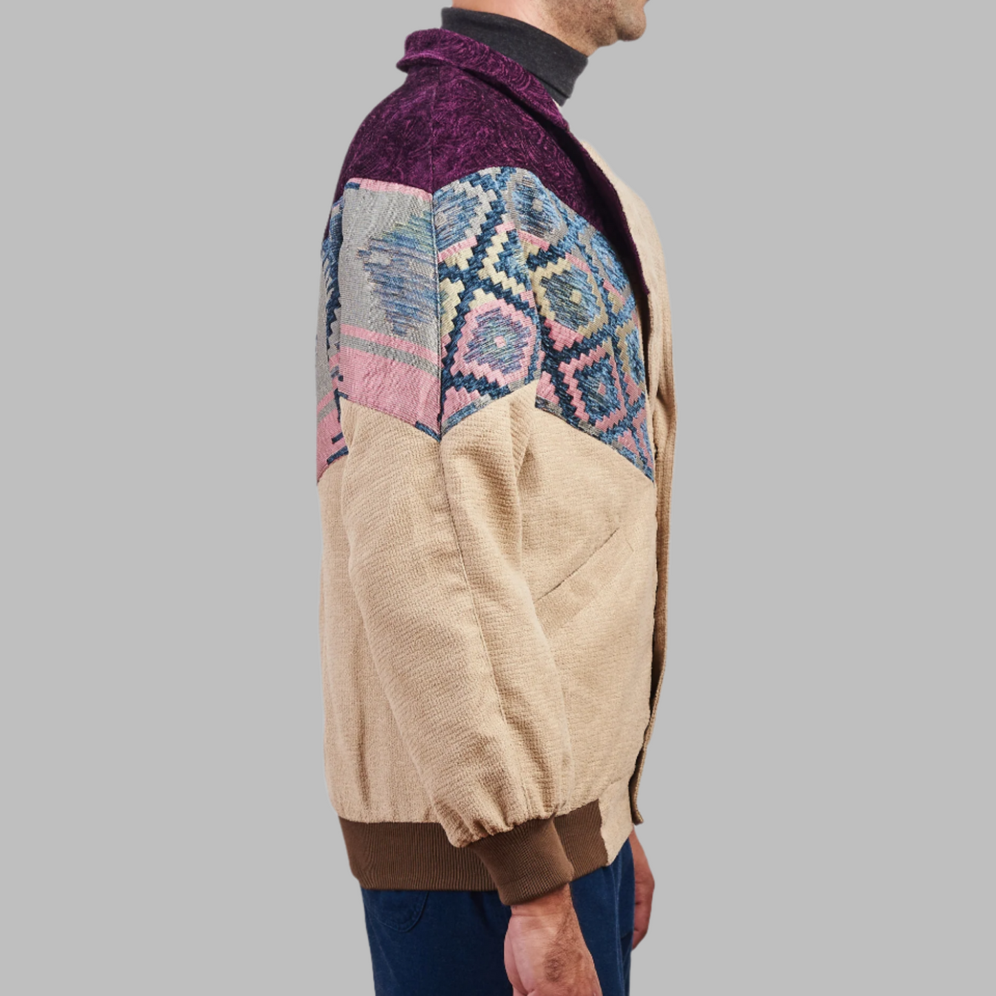 Kilim Bomber Patchwork Jacket Zabazar Jacket description Patchwork Kilim pattern jacket, Hand Quilted Sustainable Jacket, Size L , Bomber Jacket, Upcycled vintage Jacket. 100% cotton one of a kind Original Zabazar Product.