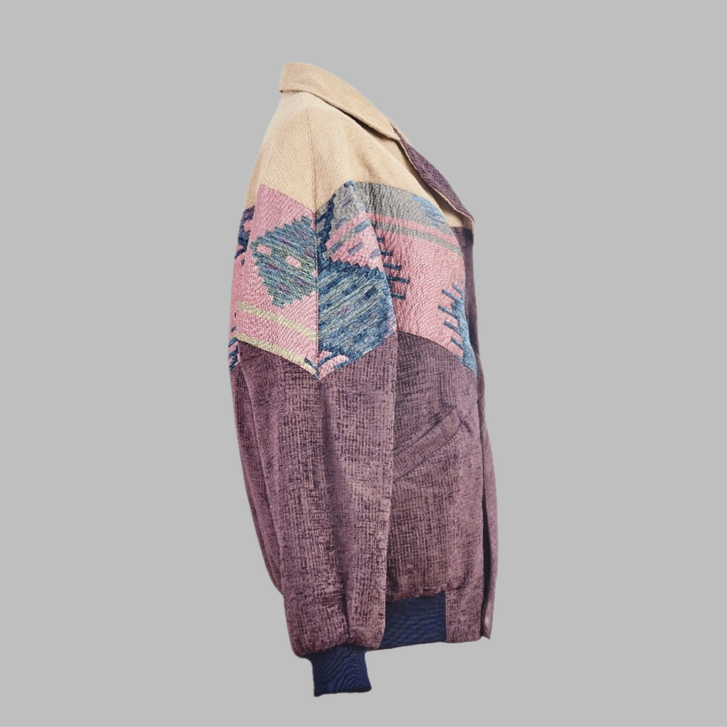 Kilim Bomber Patchwork Jacket Zabazar Jacket description Patchwork Motifs pattern coat, Hand Quilted Sustainable Jacket, Size L , Bomber Jacket, Upcycled vintage Jacket. 100% cotton one of a kind Original Zabazar Product.