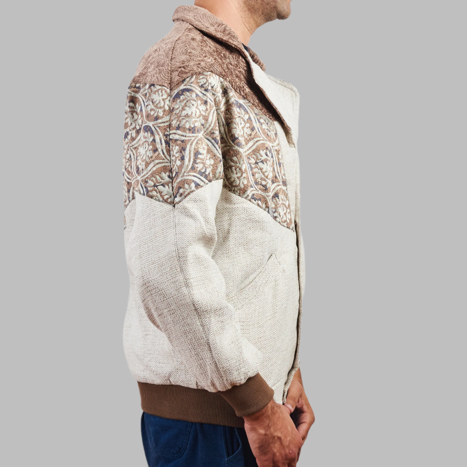 Kilim Bomber Patchwork Jacket Zabazar Jacket description Patchwork Kilim pattern jacket, Hand Quilted Sustainable Jacket, Size L , Bomber Jacket, Upcycled vintage Jacket. 100% cotton one of a kind Original Zabazar Product.