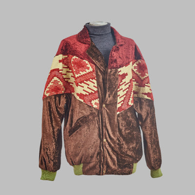 Kilim Bomber Patchwork Jacket Zabazar Jacket description Patchwork Motifs patterns coat, Hand Quilted Sustainable coat, Size L , Bomber Jacket, Upcycled vintage Jacket. 100% cotton one of a kind Original Zabazar Product.