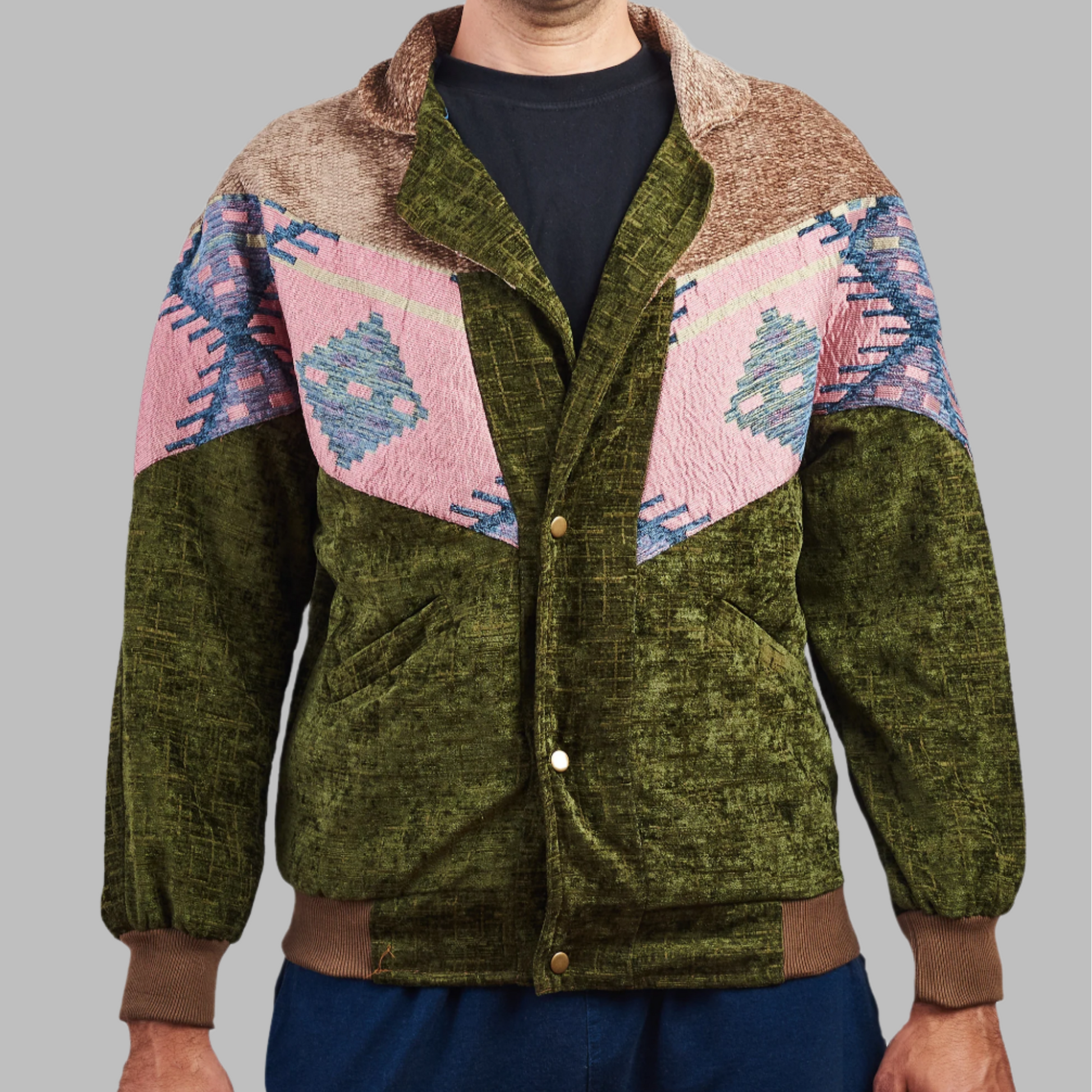 Kilim Bomber Patchwork Jacket Zabazar Jacket description Patchwork Kilim pattern jacket, Hand Quilted Sustainable Jacket, Size L , Bomber Jacket, Upcycled vintage Jacket. 100% cotton one of a kind Original Zabazar Product.