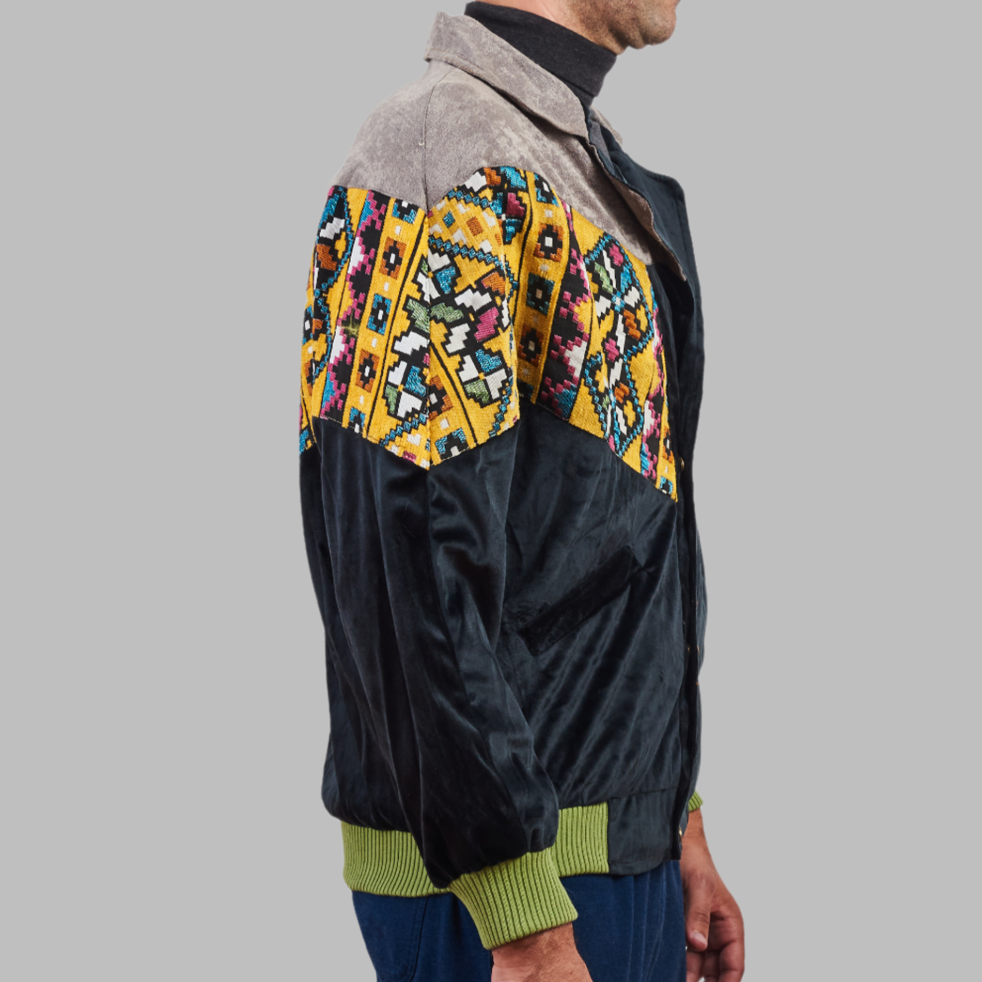 Kilim Bomber Patchwork Jacket Zabazar Jacket description Patchwork Kilim pattern jacket, Hand Quilted Sustainable Jacket, Size L , Bomber Jacket, Upcycled vintage Jacket. 100% cotton one of a kind Original Zabazar Product.