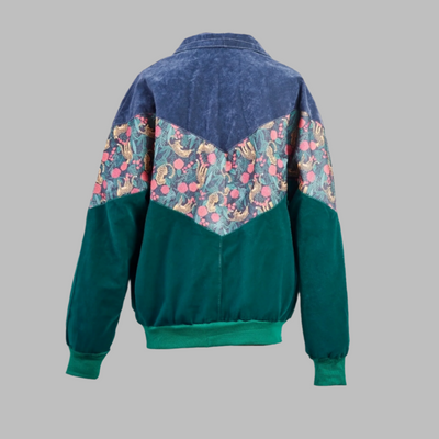 Kilim Bomber Patchwork Jacket Zabazar Jacket description Patchwork Motifs pattern coat, Hand Quilted Sustainable Jacket, Size L , Bomber Jacket, Upcycled vintage Jacket. 100% cotton one of a kind Original Zabazar Product.